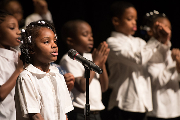 <span class="content-image-text">Rainey Choir - photo Dale Lazar</span>