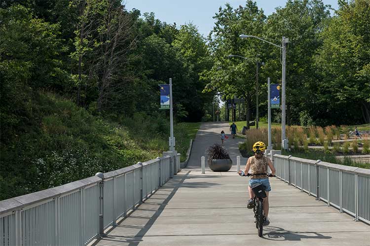 Sims Park Pier where the trail will begin