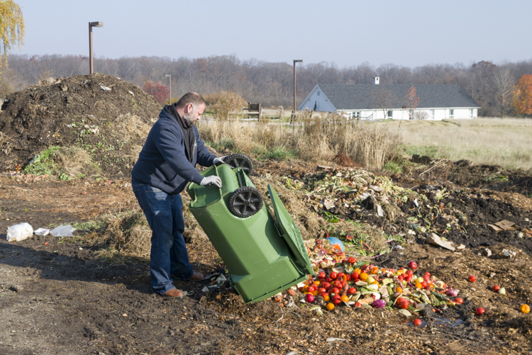 Composting at CWRU Squire Valleevue and Valley Ridge Farms