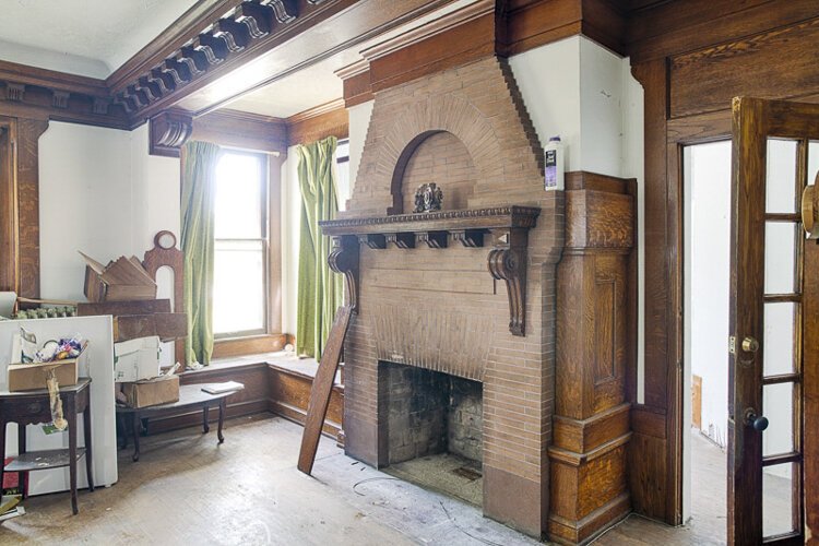 Most of the original wood trim remains.