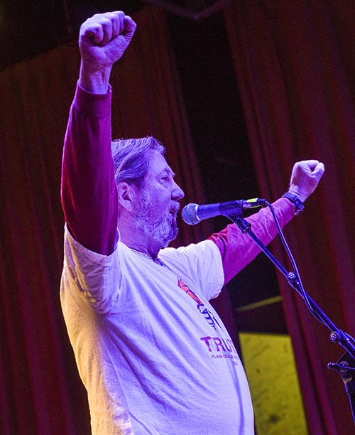 <span class="content-image-text">Chuck Yarborough</span>