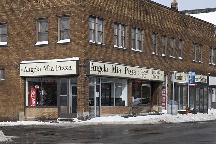 Angela Mia Pizza in East Cleveland