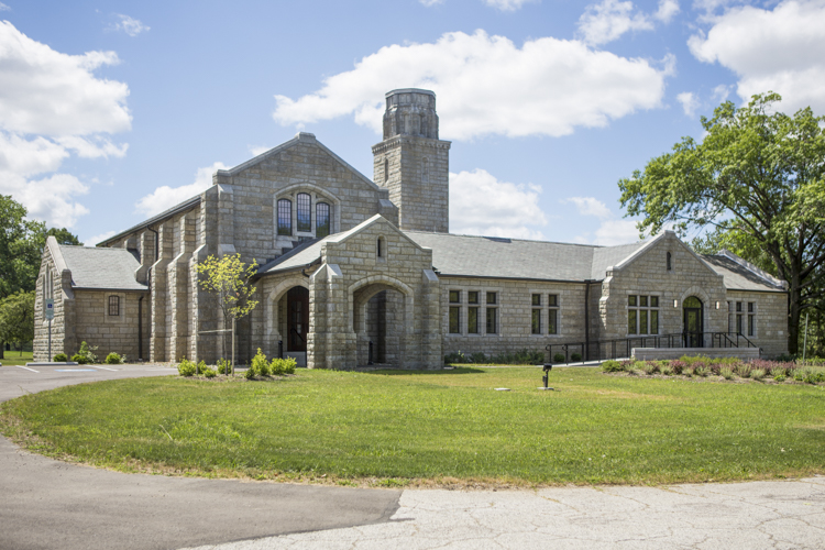 <span class="content-image-text">Highland Park Mausoleum</span>