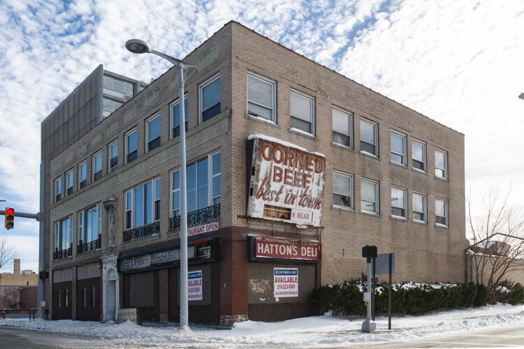 The old Hatton's Deli Building on East 36th Street and Euclid Avenue in 2014.