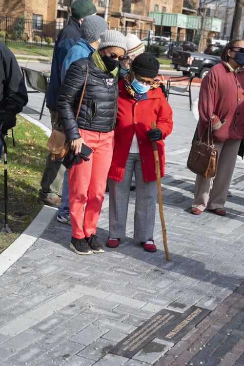 <span class="content-image-text">Joan Evelyn Southgate plaque dedication at the Cozad Bates House</span>