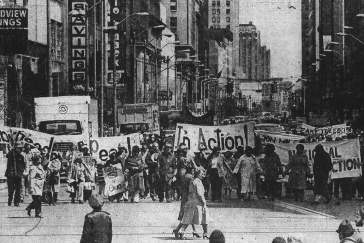 <span class="content-image-text">About 500 neighborhood demonstrators march down Euclid Ave. to Sohio’s annual meeting.</span>