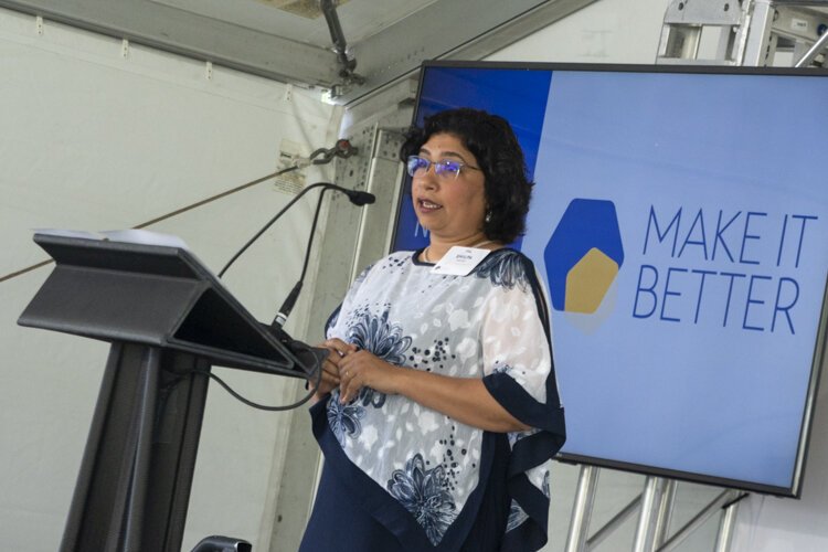 Shilpa Kedar of Internet of Things Collaborative speaks at the MAGNET Launch Event