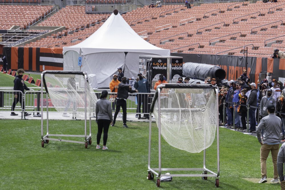 NFL Draft Experience Hail Mary Toss