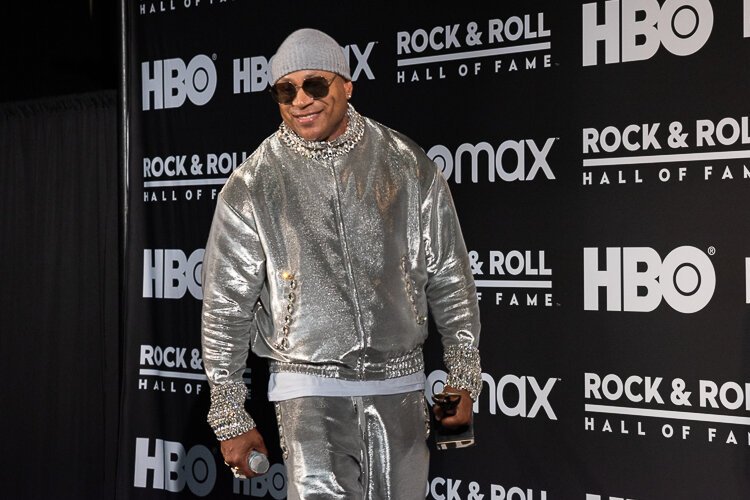 L L Cool J backstage in the press room