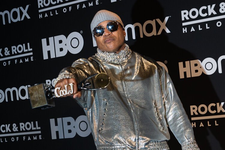 L L Cool J backstage in the press room