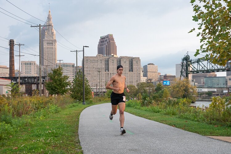 Full marathon winner Jeremy Swenson way out ahead near the beginning of the race in Scranton Flats.