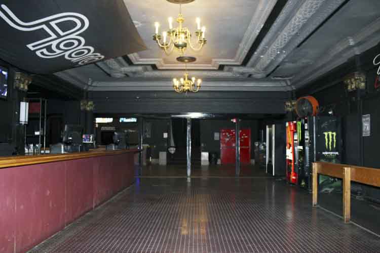 Agora lobby before