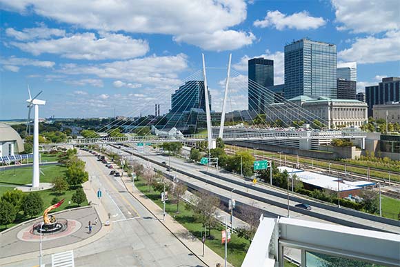 Lakefront Pedestrian Bridge