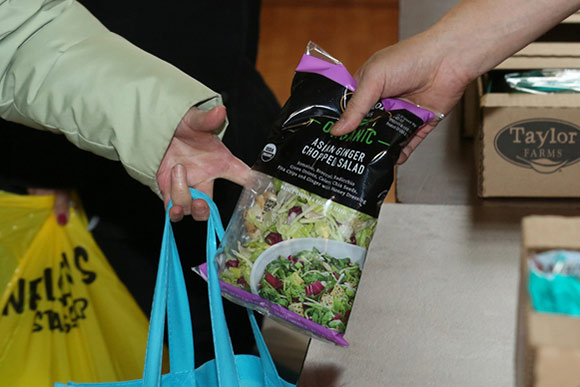 Produce distribution at the Food Bank