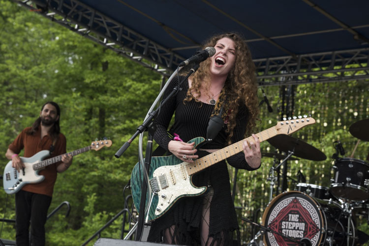 Hannah Wicklund & The Steppin Stones