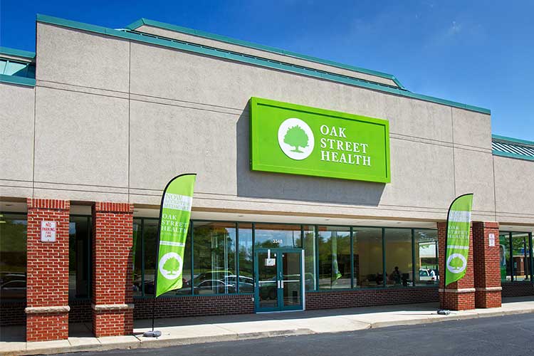 Oak Street Health in Ashburn, Chicago