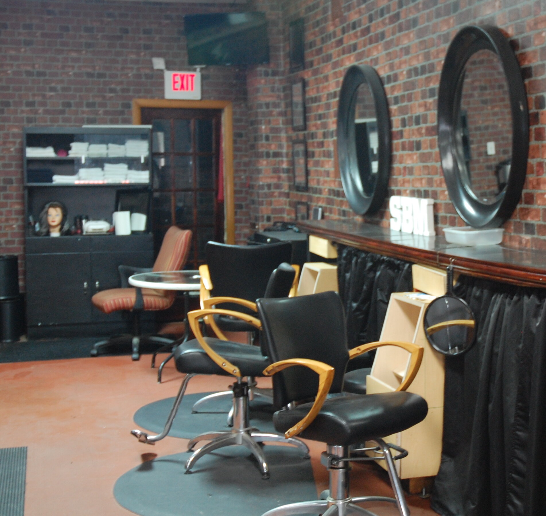 The Rose of Sharon Barber Salon