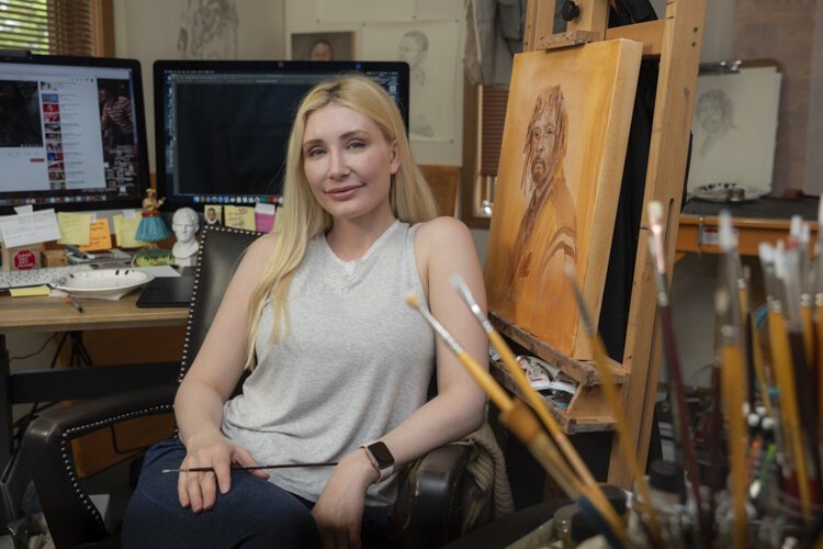 Artist Leigh Brooklyn