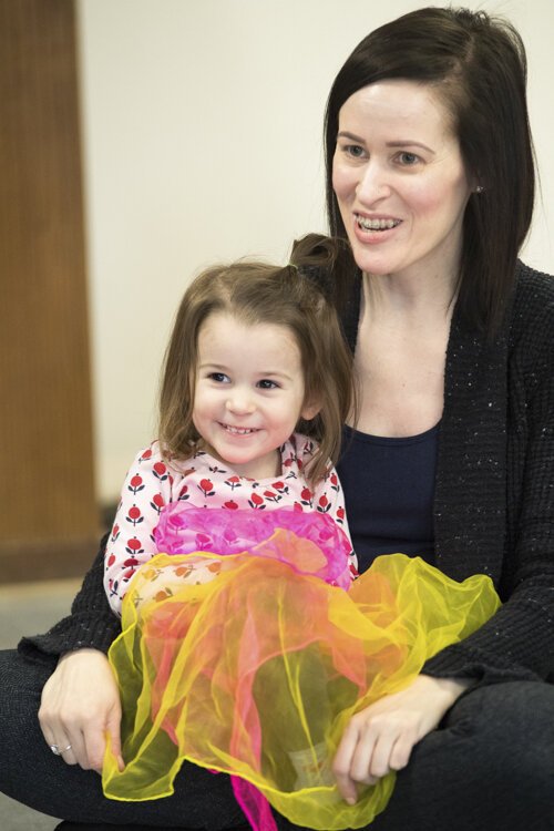 <span class="content-image-text">Beck Center clients in the art therapies program.</span>