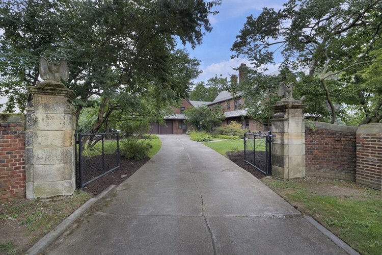 50 E 201St Street Estate