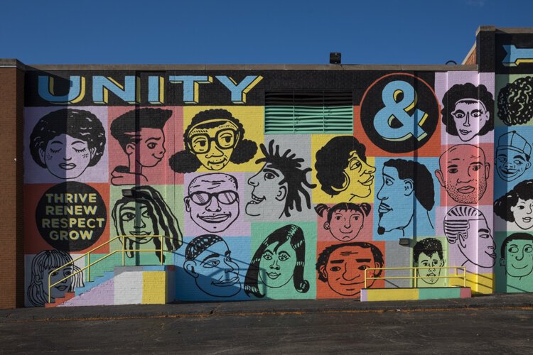 <span class="content-image-text">Lacey Talley worked on the Hough Mural Project at East 66th Street and Hough Avenue with other students and members of Oriana House.</span>