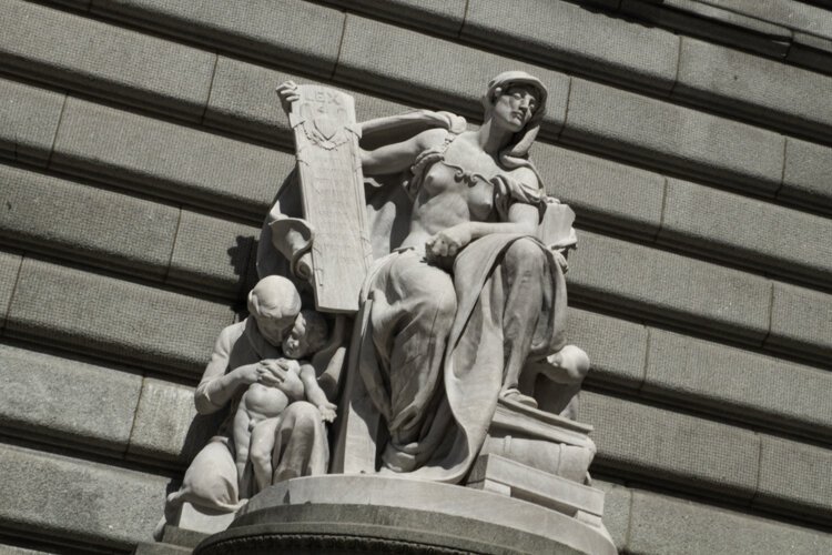 The Metzenbaum Courthouse statue— Commerce posed for by Audrey Munson, described as America’s first supermodel.