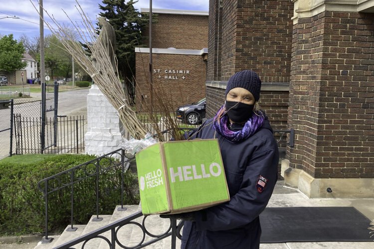 The NEOPIPE Organization also donated 100 tree seedlings that are to be distributed to area residents and students to plant in the neighborhood.