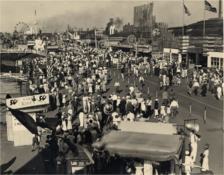 Midway at the Great Lakes Exposition