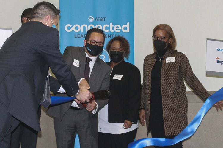 Ribbon cutting for the Connected Learning Center at Esperanza