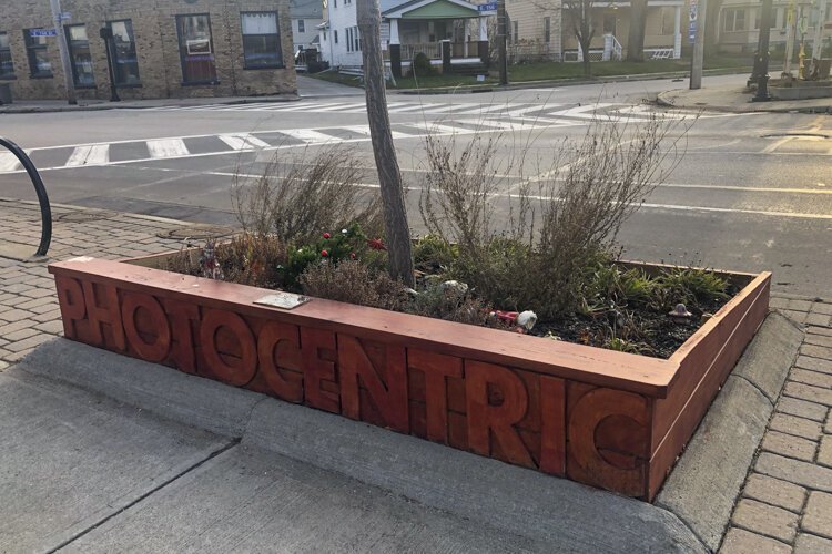 <span class="content-image-text">Collinwood community The Green Palette art project planter bed maintained by Michael Loderstedt of Photocentric Gallery.</span>