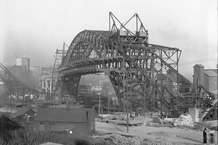 The ironwork for the main span of the Detroit-Superior (Veterans' Memorial) High-Level Bridge ca. 1915.