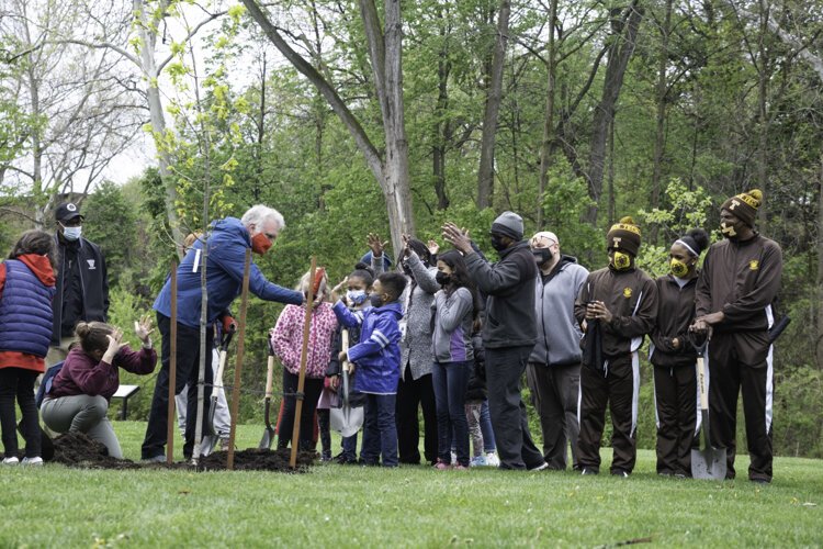 <span class="content-image-text">Jesse Owens oak tree planting in Rockefeller Park</span>