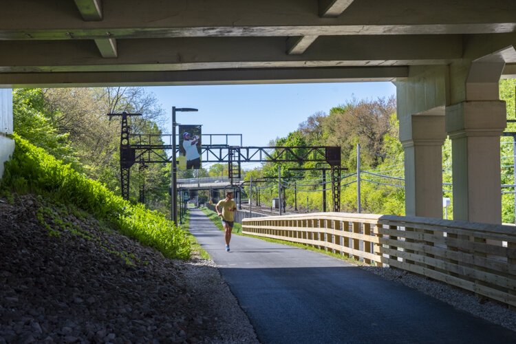 <span class="content-image-text">Red Line Greenway Trailhead Opening</span>