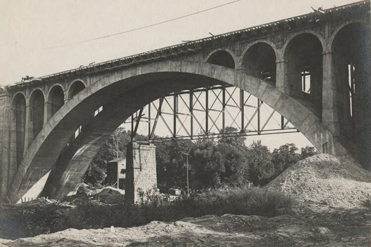 The 1910 Detroit Rocky River