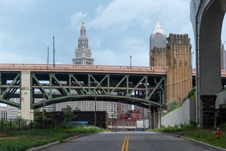 <span class="content-image-text">Lorain-Carnegie Bridge</span>