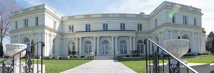 <span class="content-image-text">Coulby Mansion Courtesy of City of Wickliffe</span>