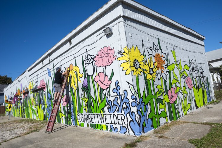 Bridge Blooms mural by artist Garrett Weider