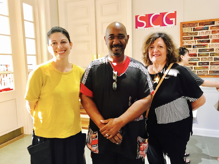 Michelangelo Lovelace (center)