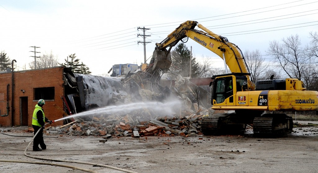 Demolition clears way for Heinen's expansion