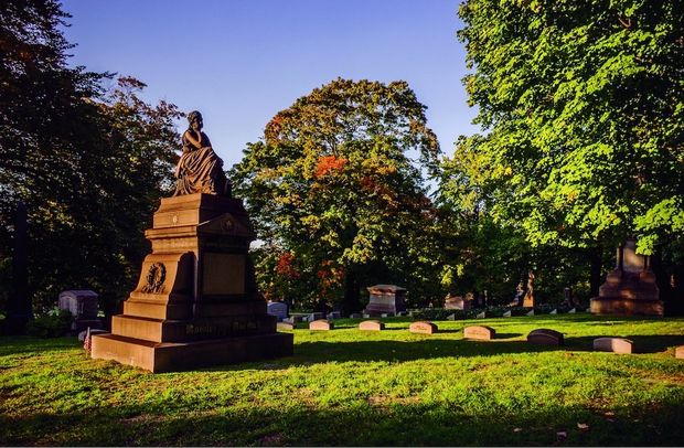 Bowler-Burdick, Lakeview Cemetery